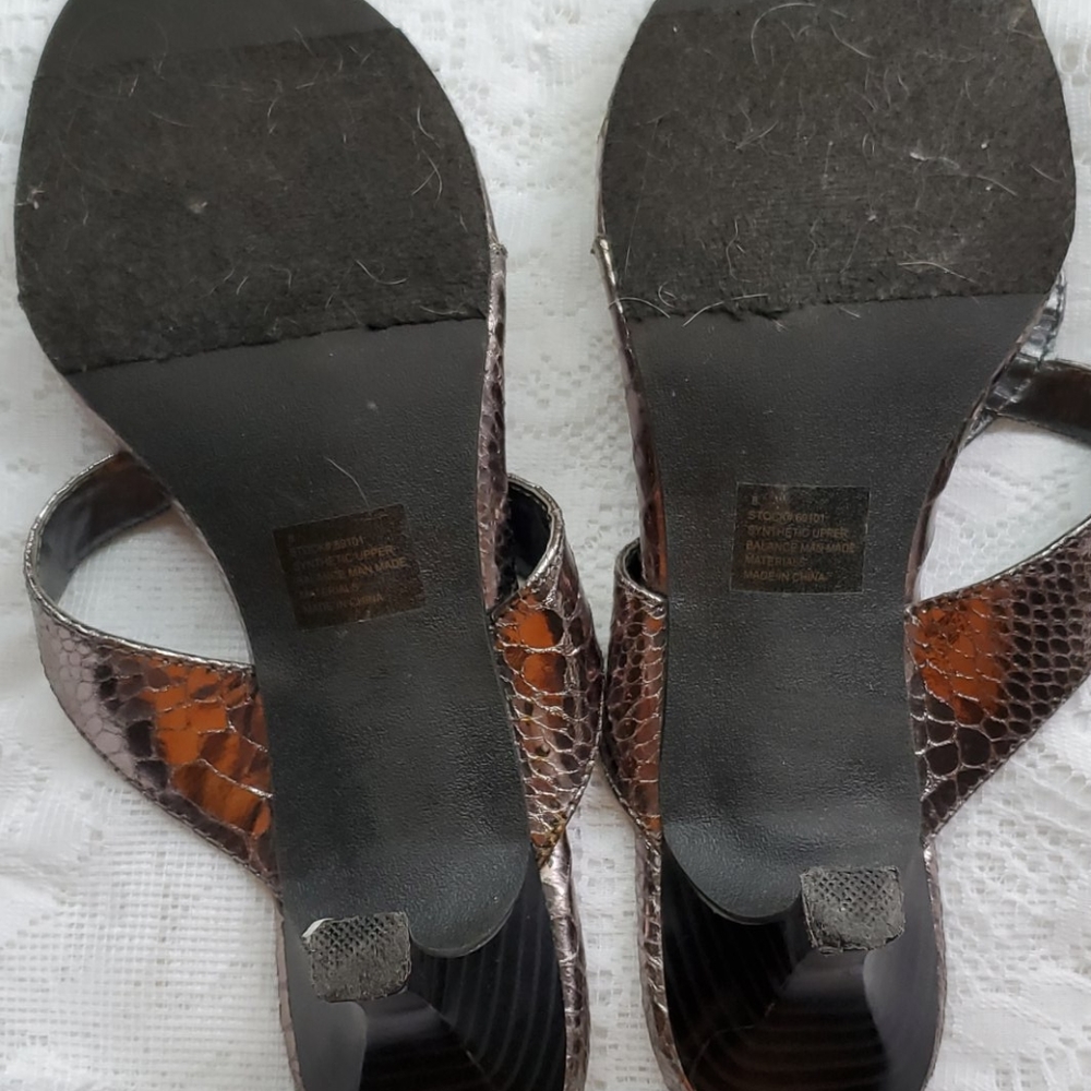 Shoes - Picture 6 of 6